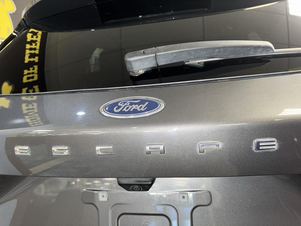 used 2022 Ford Escape car