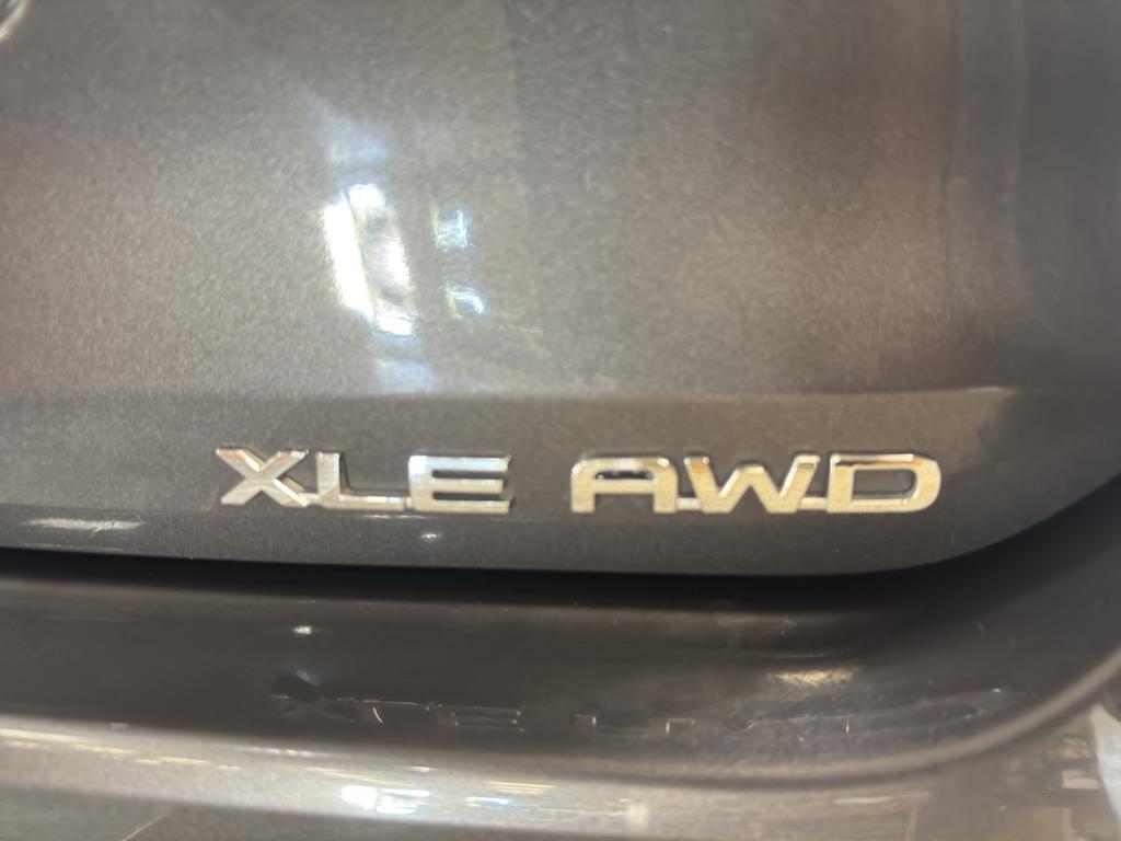 used 2024 Toyota Highlander car, priced at $44,995