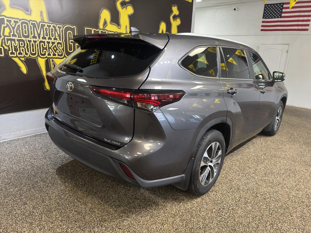 used 2024 Toyota Highlander car, priced at $44,995