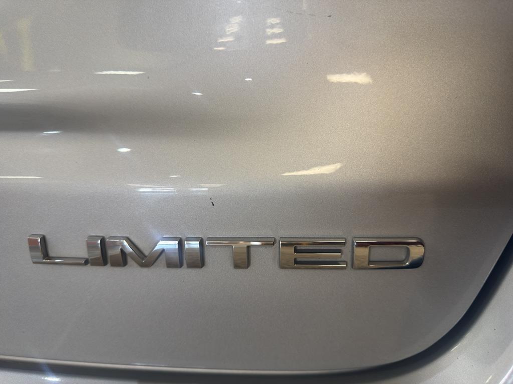 used 2024 Jeep Compass car, priced at $30,995