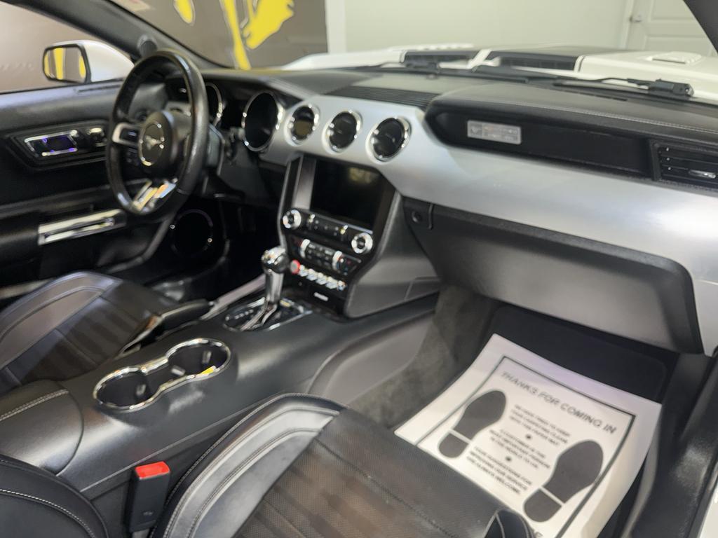 used 2017 Ford Mustang car