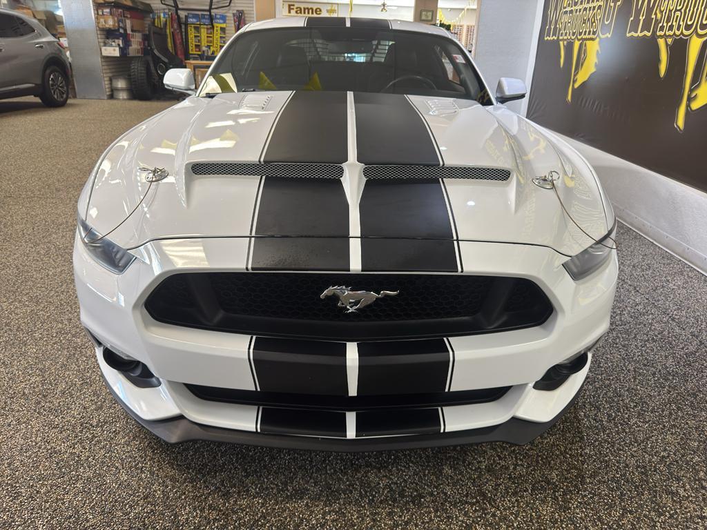 used 2017 Ford Mustang car