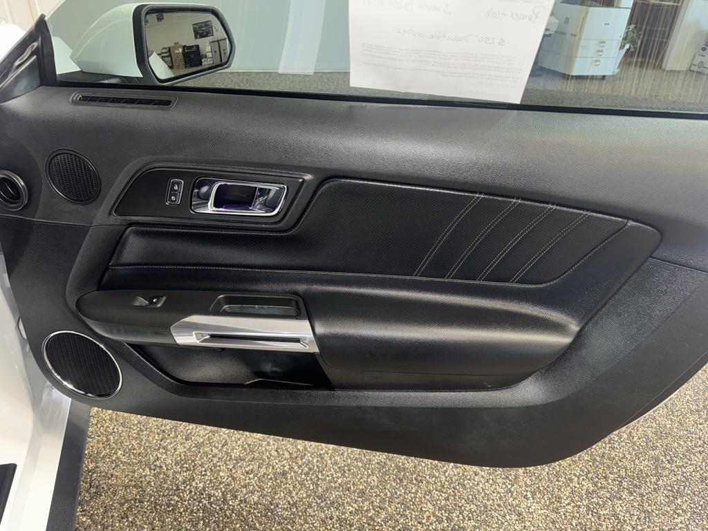 used 2017 Ford Mustang car
