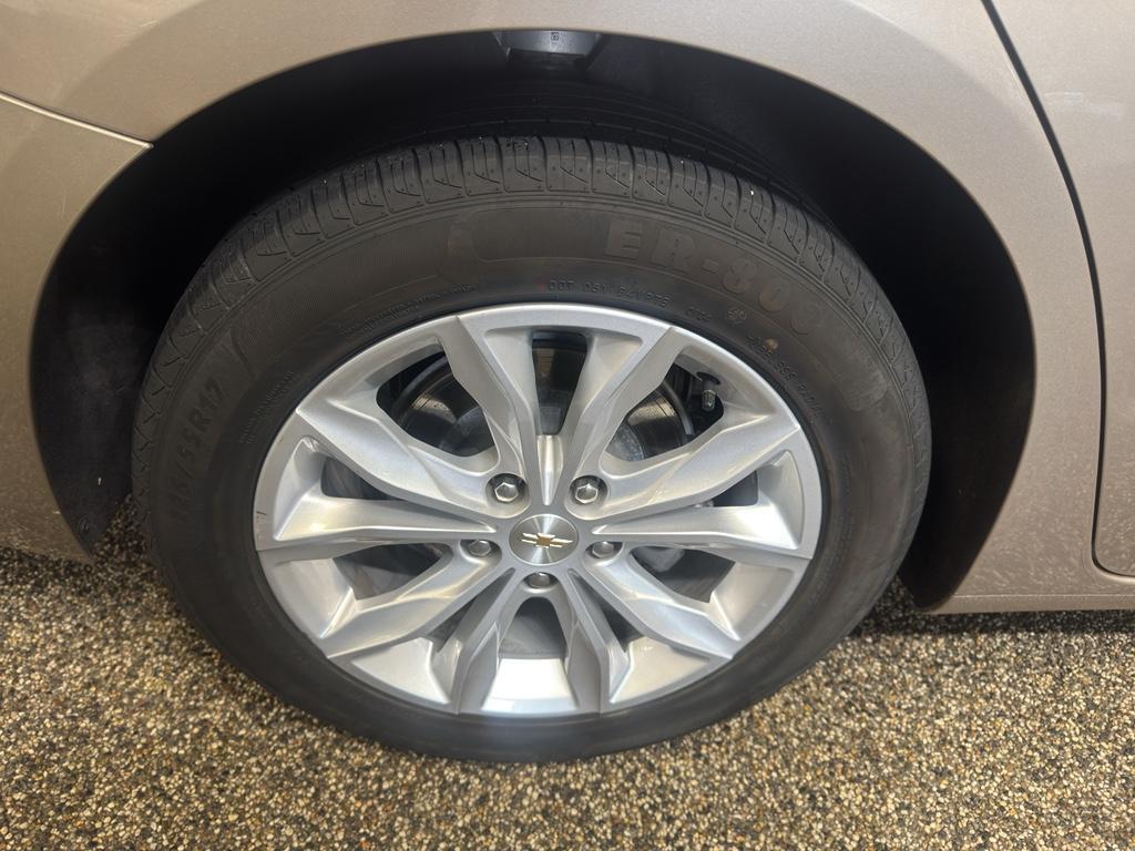 used 2024 Chevrolet Malibu car, priced at $19,995