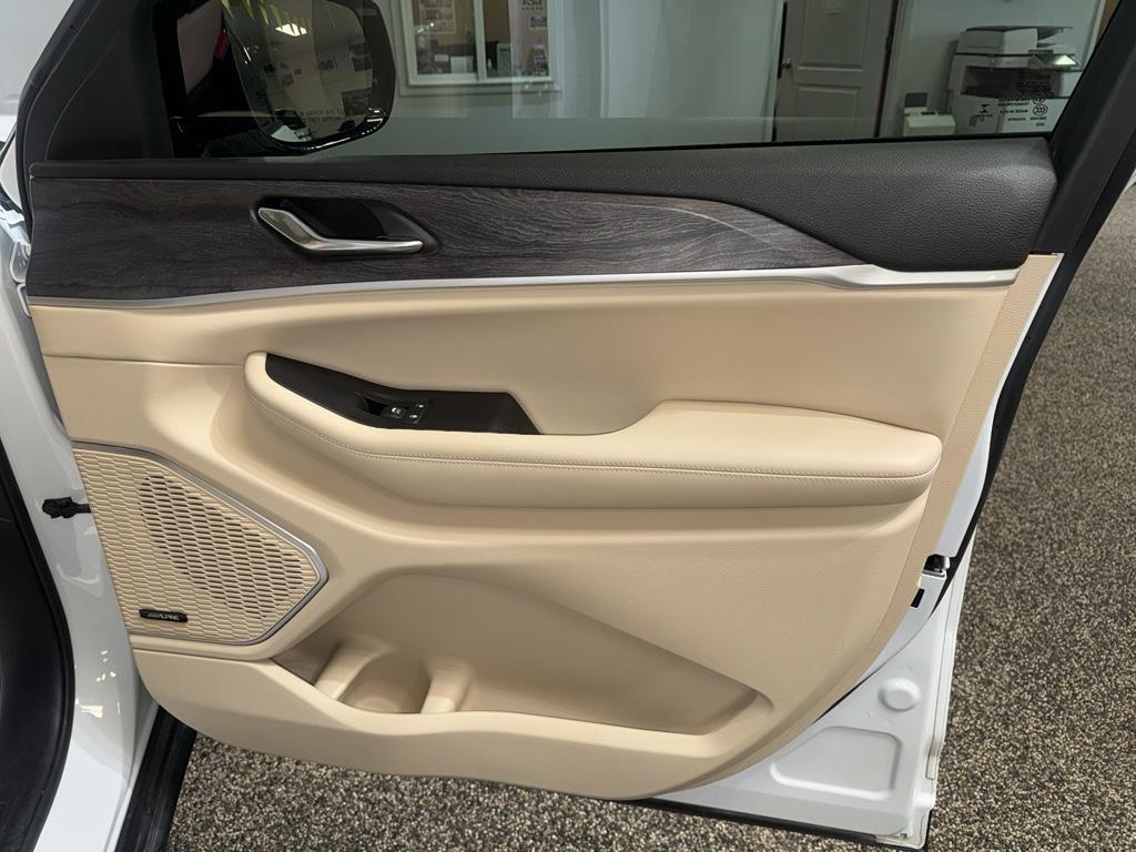 used 2022 Jeep Grand Cherokee 4xe car, priced at $23,995