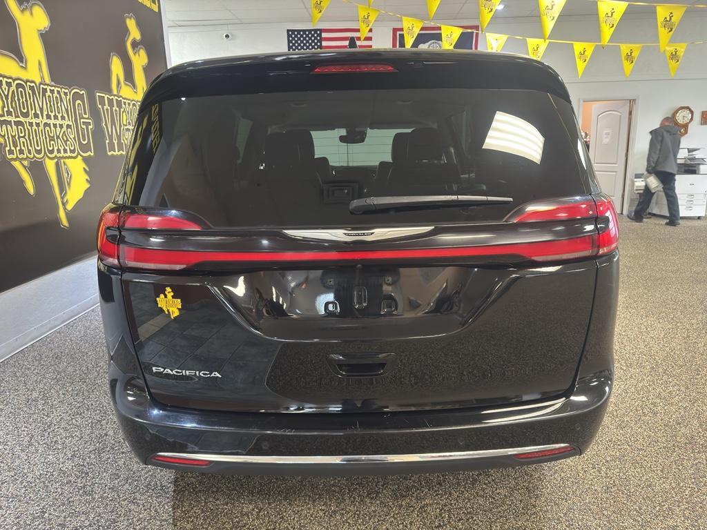 used 2024 Chrysler Pacifica car, priced at $29,995