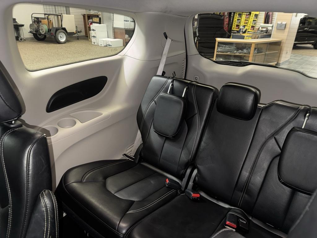 used 2024 Chrysler Pacifica car, priced at $29,995