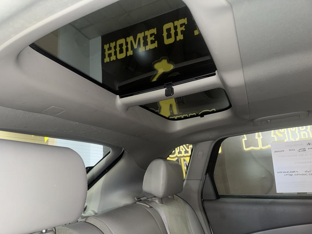 used 2004 Chevrolet Malibu Maxx car, priced at $5,995