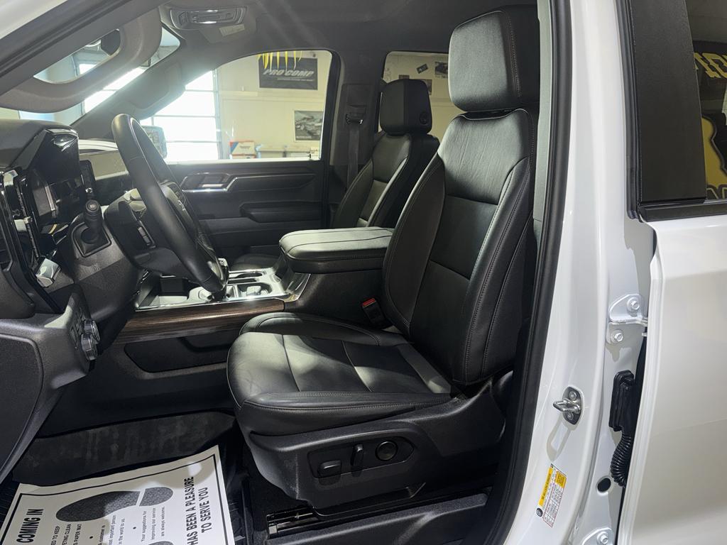 used 2024 Chevrolet Silverado 1500 car