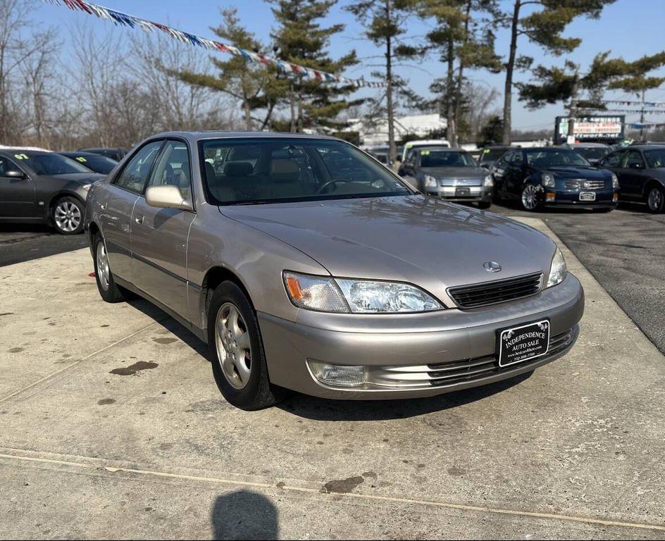 used 1998 Lexus ES 300 car, priced at $6,499