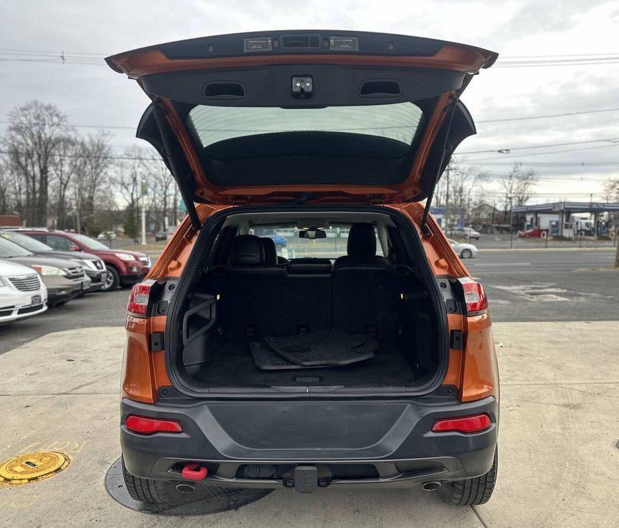 used 2015 Jeep Cherokee car, priced at $7,999