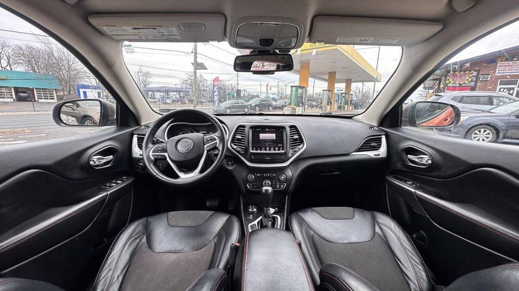used 2015 Jeep Cherokee car, priced at $7,999