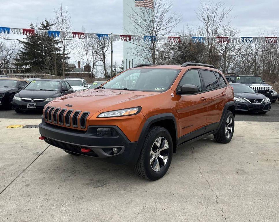 used 2015 Jeep Cherokee car, priced at $7,999