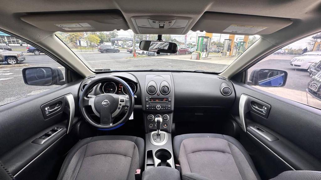used 2009 Nissan Rogue car, priced at $4,599