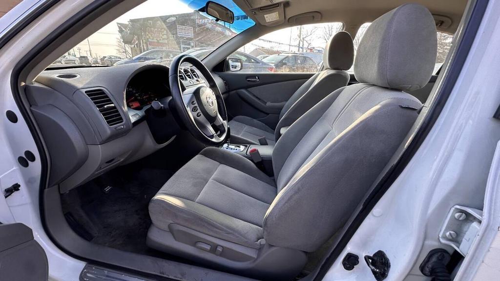 used 2007 Nissan Altima car, priced at $4,999