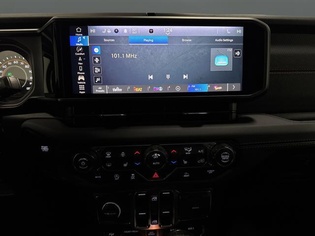 new 2026 Jeep Gladiator car, priced at $57,428