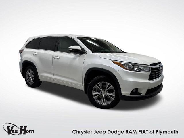 used 2015 Toyota Highlander car, priced at $16,250