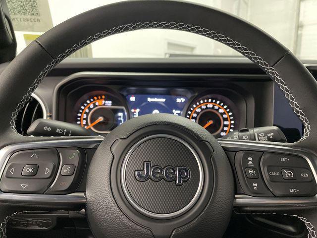 new 2025 Jeep Wrangler car, priced at $51,864