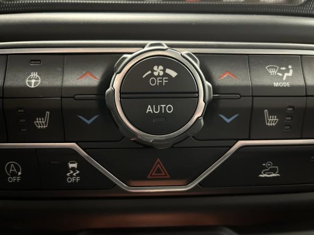 used 2023 Jeep Gladiator car, priced at $40,471