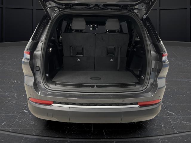 new 2026 Jeep Grand Cherokee L car, priced at $52,666