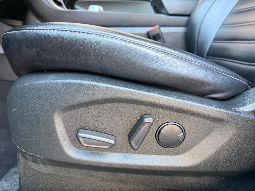 used 2022 Ford Edge car, priced at $19,995