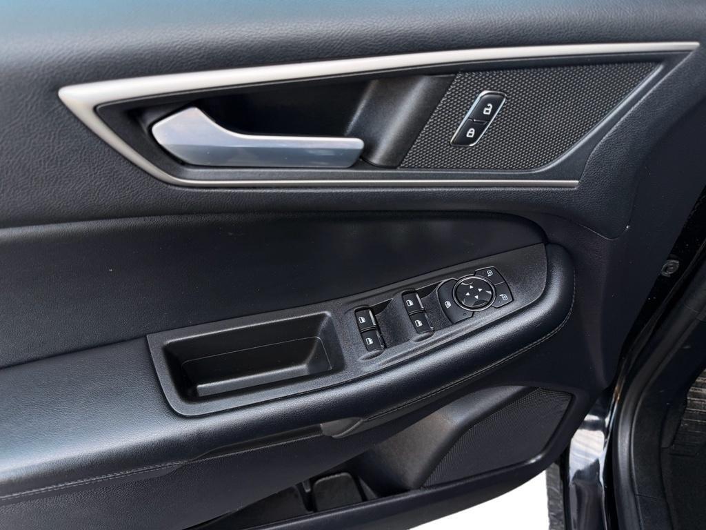 used 2022 Ford Edge car, priced at $19,995