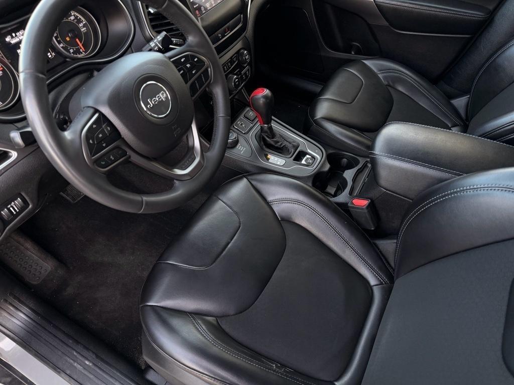 used 2020 Jeep Cherokee car, priced at $16,994