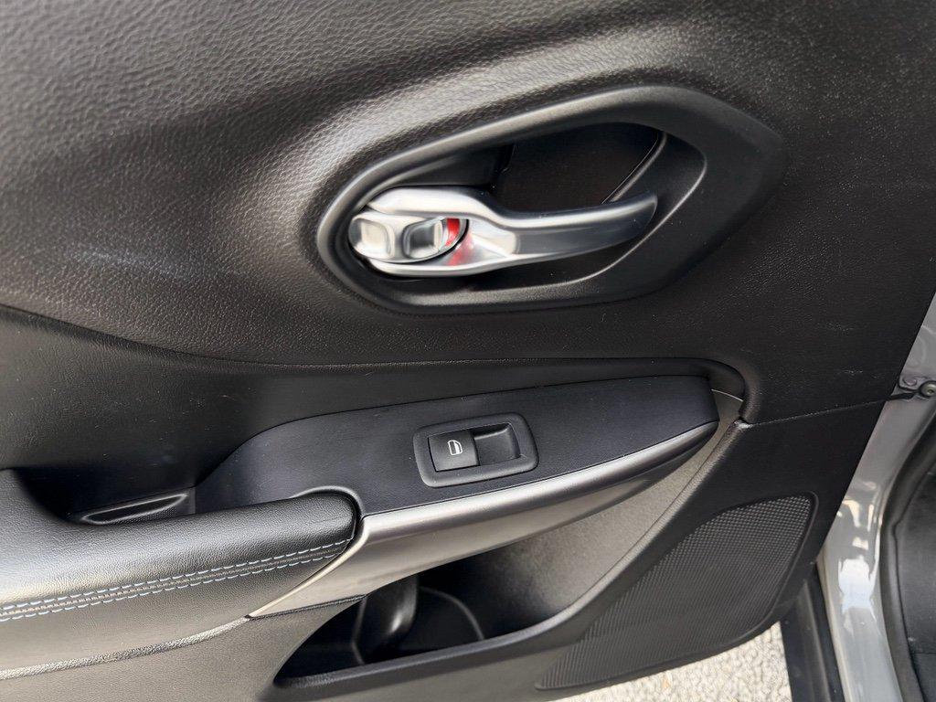 used 2020 Jeep Cherokee car, priced at $16,994