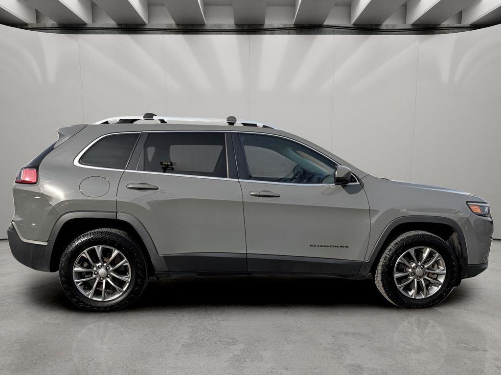 used 2020 Jeep Cherokee car, priced at $15,995