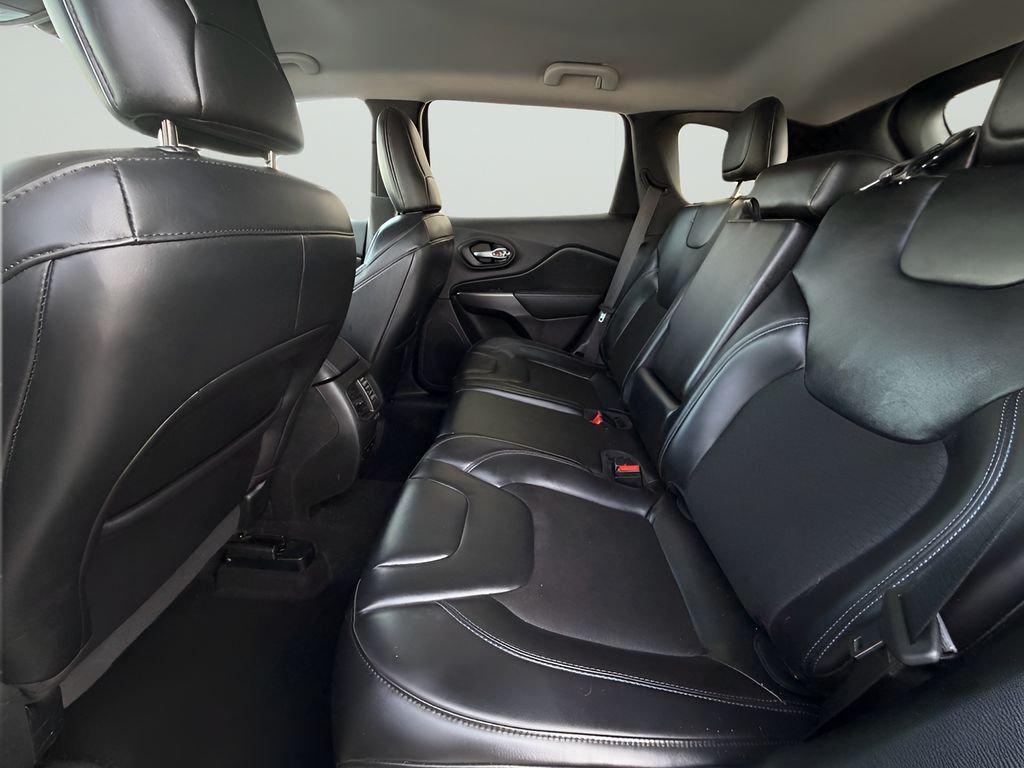used 2020 Jeep Cherokee car, priced at $15,995