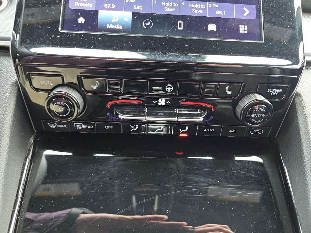 used 2023 Jeep Grand Cherokee L car, priced at $26,251