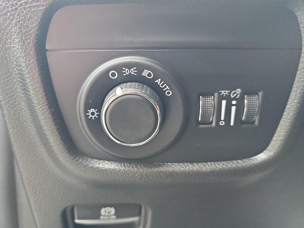 used 2023 Jeep Grand Cherokee L car, priced at $26,251