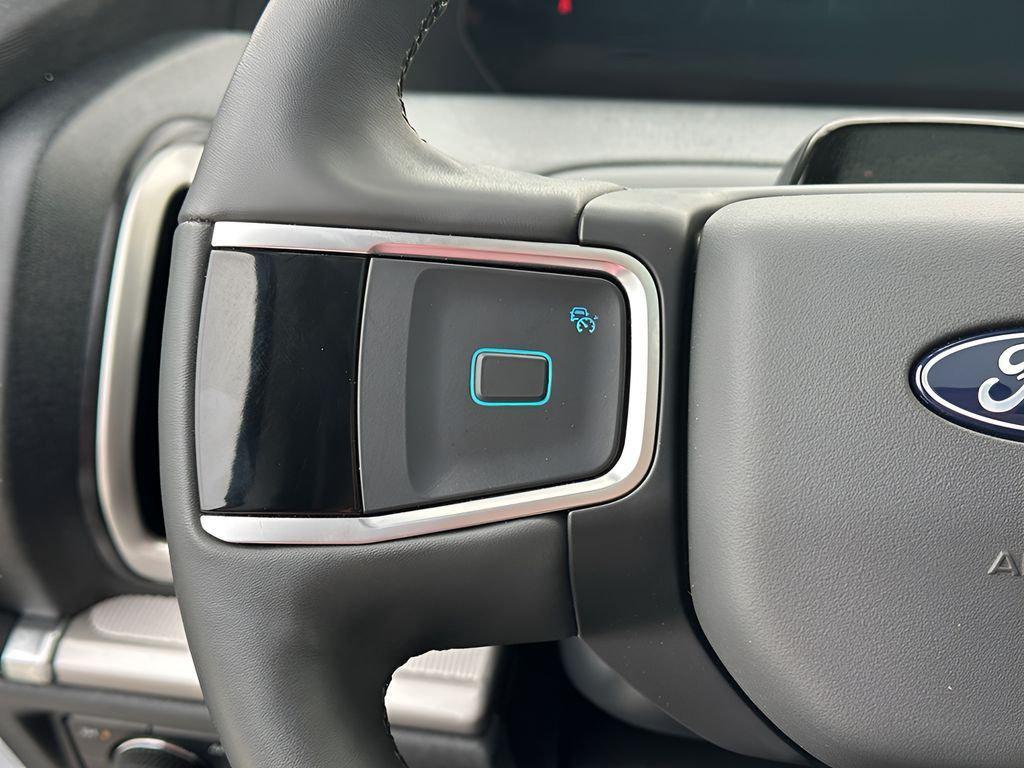 used 2025 Ford Expedition Max car, priced at $58,990