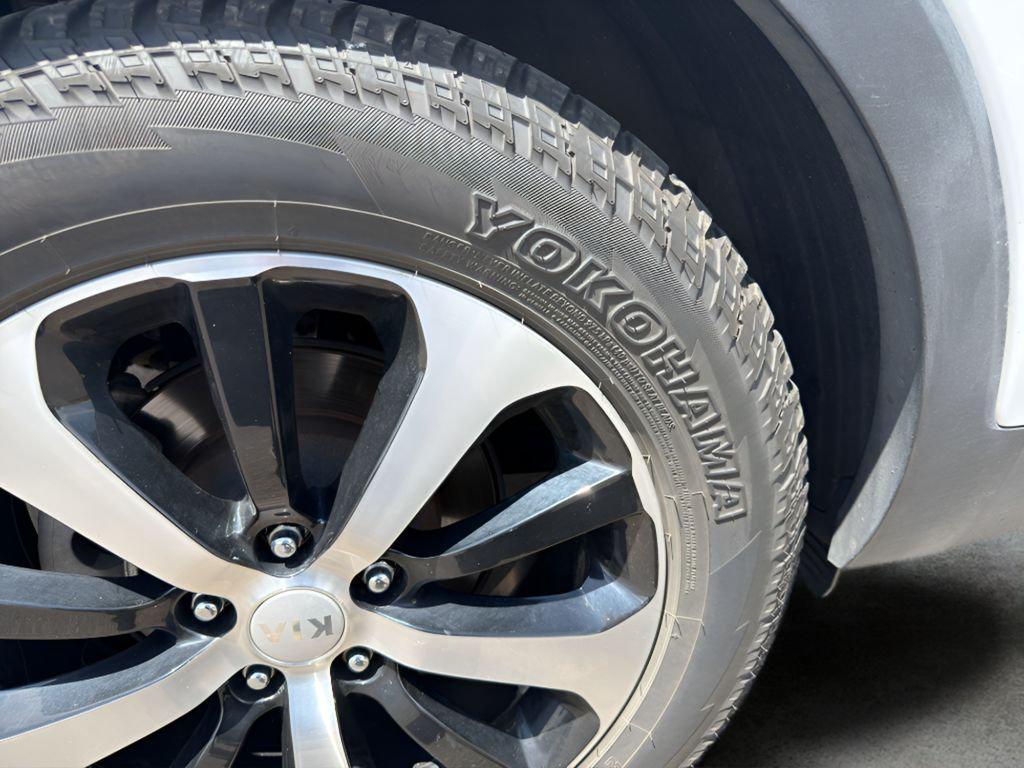 used 2016 Kia Sorento car, priced at $13,198