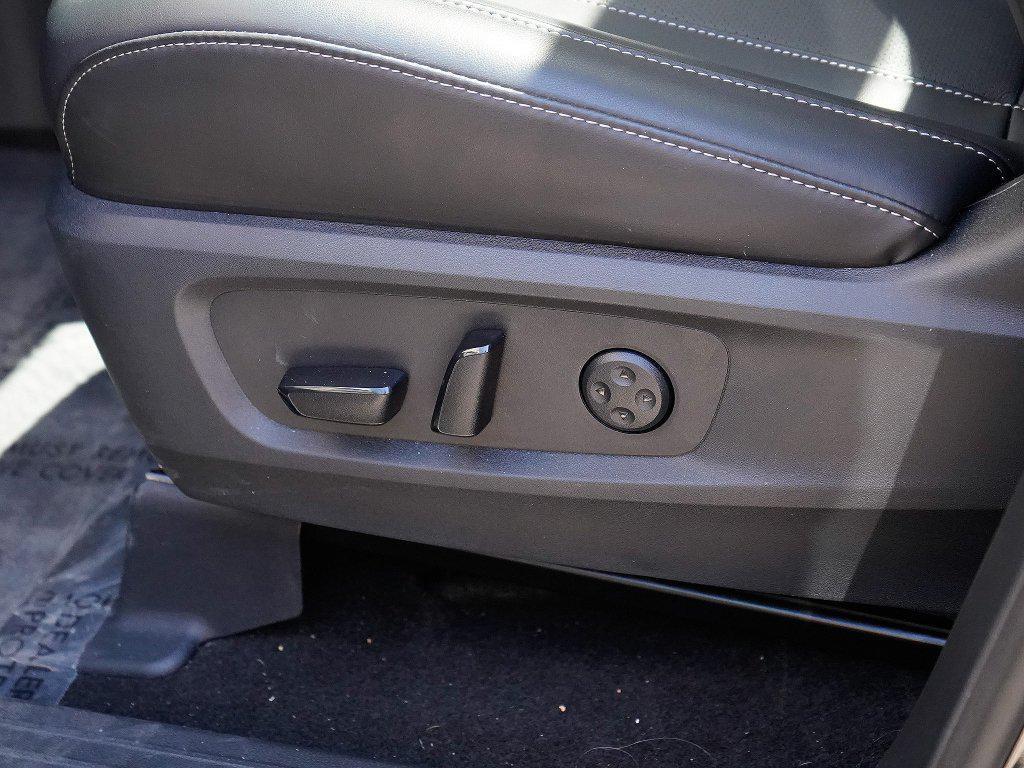 used 2025 INFINITI QX60 car, priced at $40,787