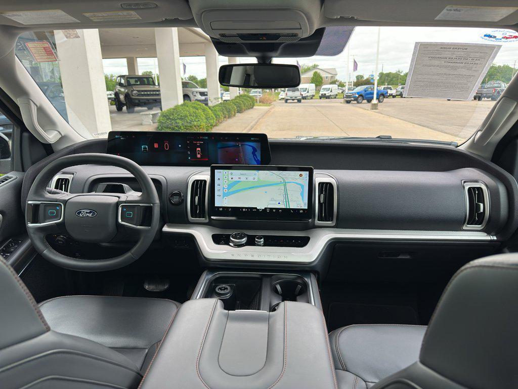 used 2025 Ford Expedition car, priced at $57,122