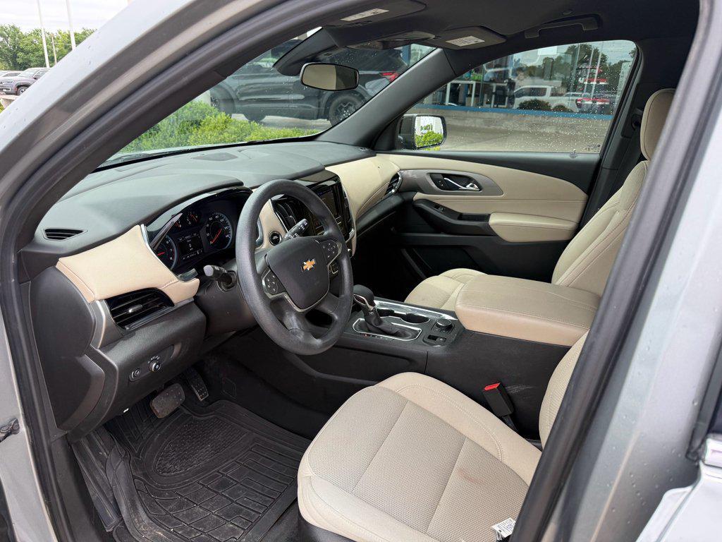 used 2023 Chevrolet Traverse car, priced at $24,697