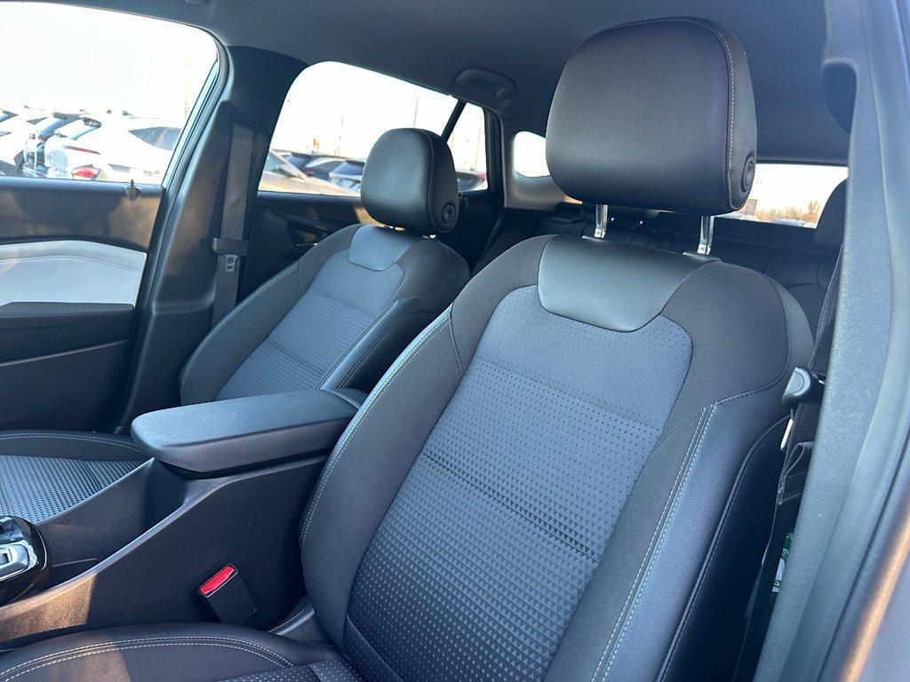 used 2025 Chevrolet Trax car, priced at $22,425