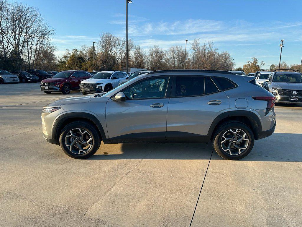 used 2025 Chevrolet Trax car, priced at $22,425