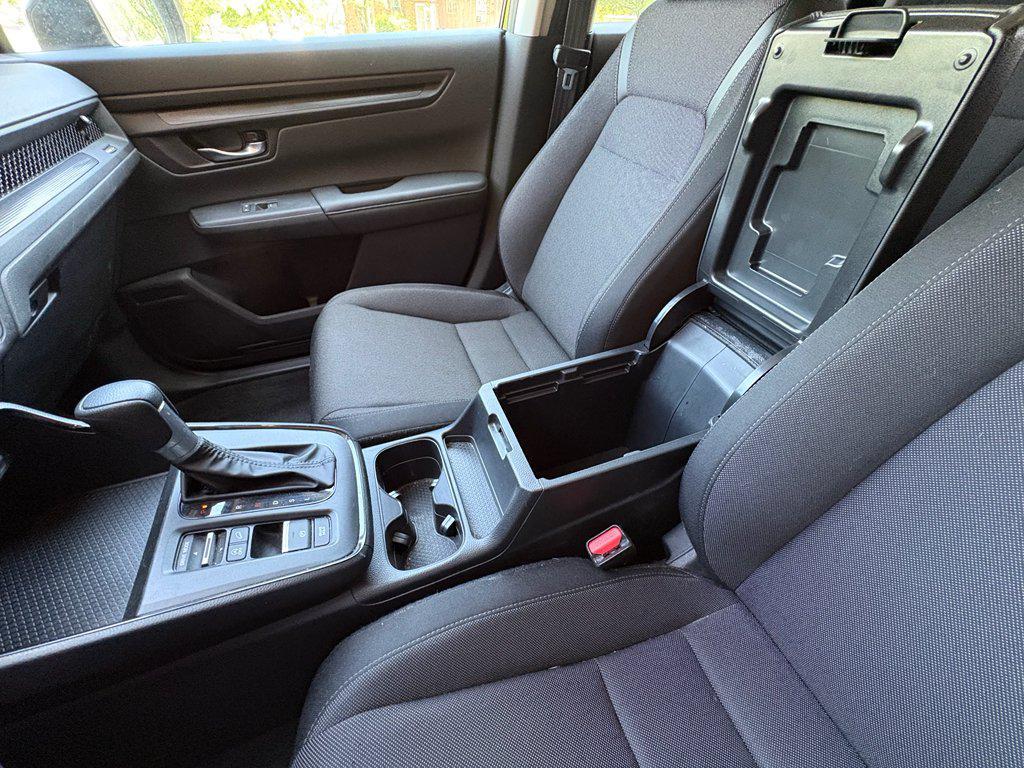 used 2025 Honda CR-V car, priced at $31,151