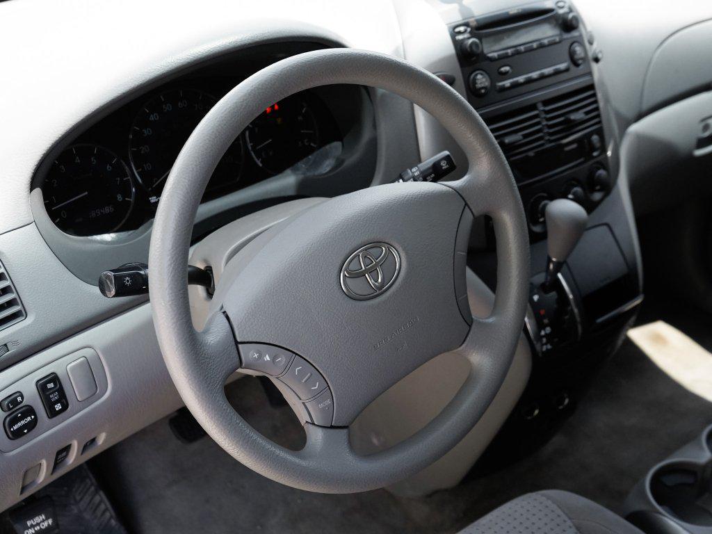 used 2006 Toyota Sienna car, priced at $9,121