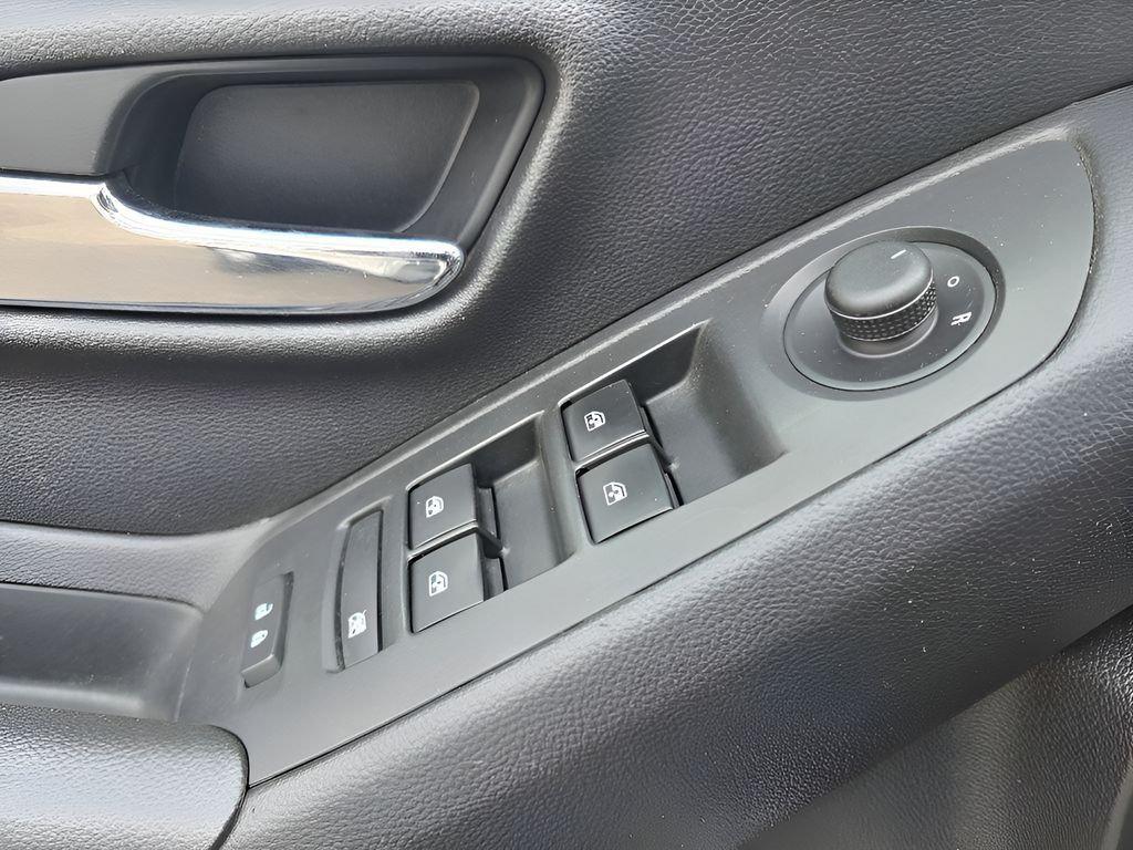 used 2020 Chevrolet Trax car, priced at $11,213