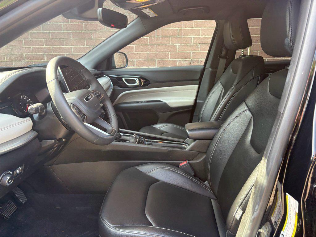 used 2025 Jeep Compass car, priced at $26,894
