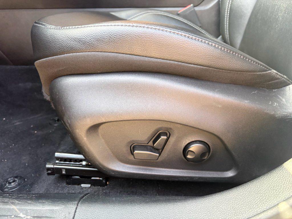 used 2025 Jeep Compass car, priced at $26,894