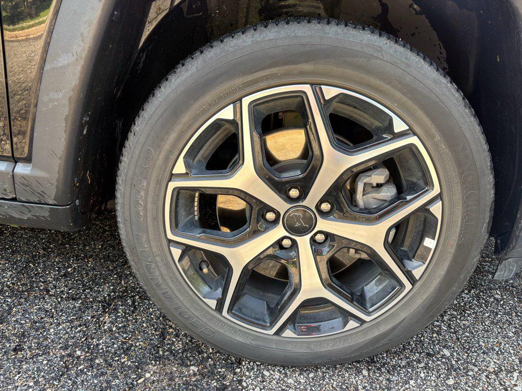 used 2025 Jeep Compass car, priced at $26,894