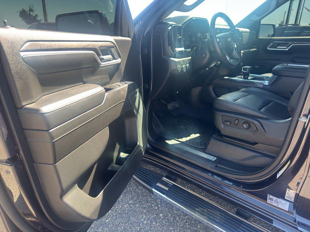 used 2022 Chevrolet Silverado 1500 car, priced at $45,694