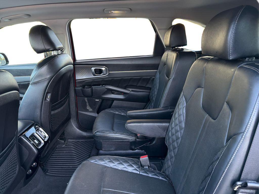 used 2021 Kia Sorento car, priced at $24,326