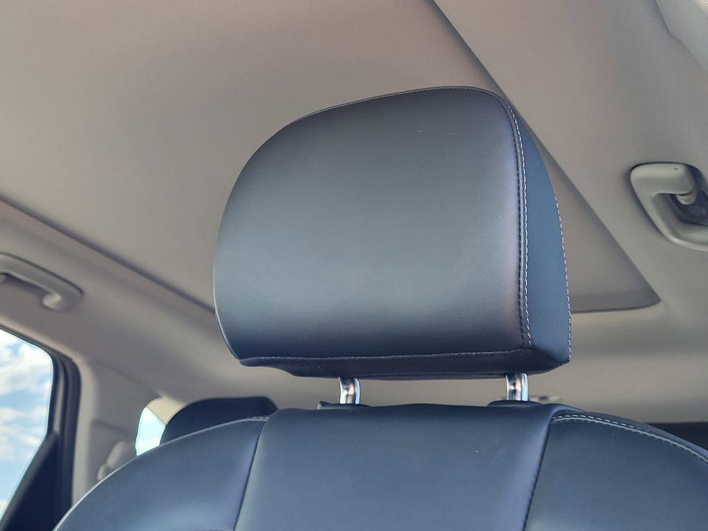 used 2023 Kia Sorento car, priced at $30,497