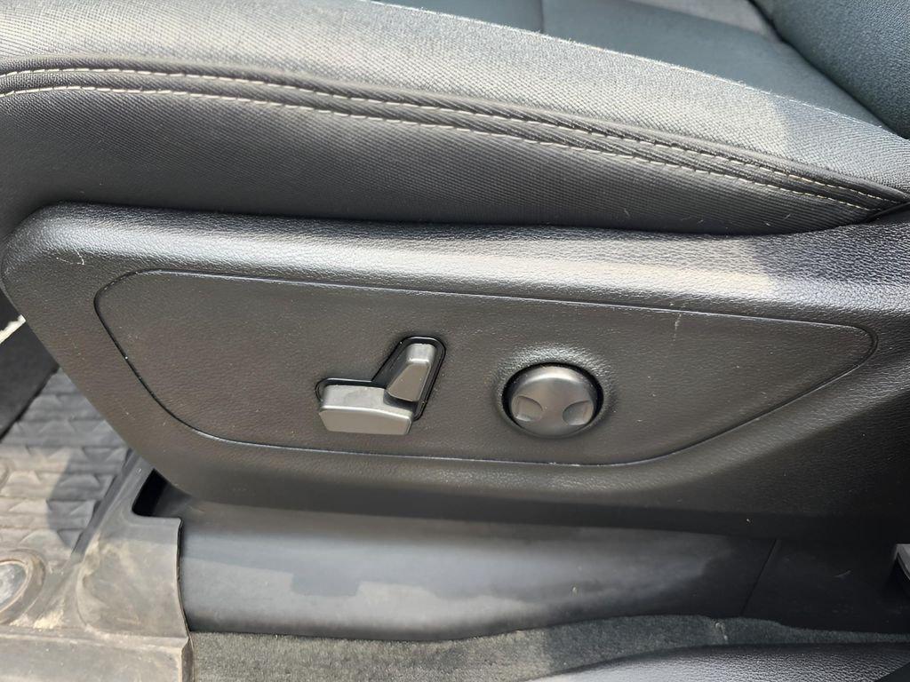 used 2022 Ram 1500 car, priced at $33,197