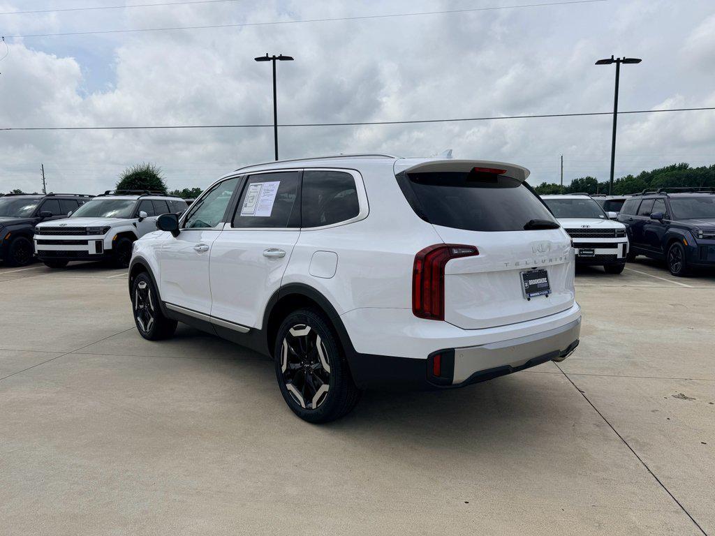 used 2025 Kia Telluride car, priced at $36,124